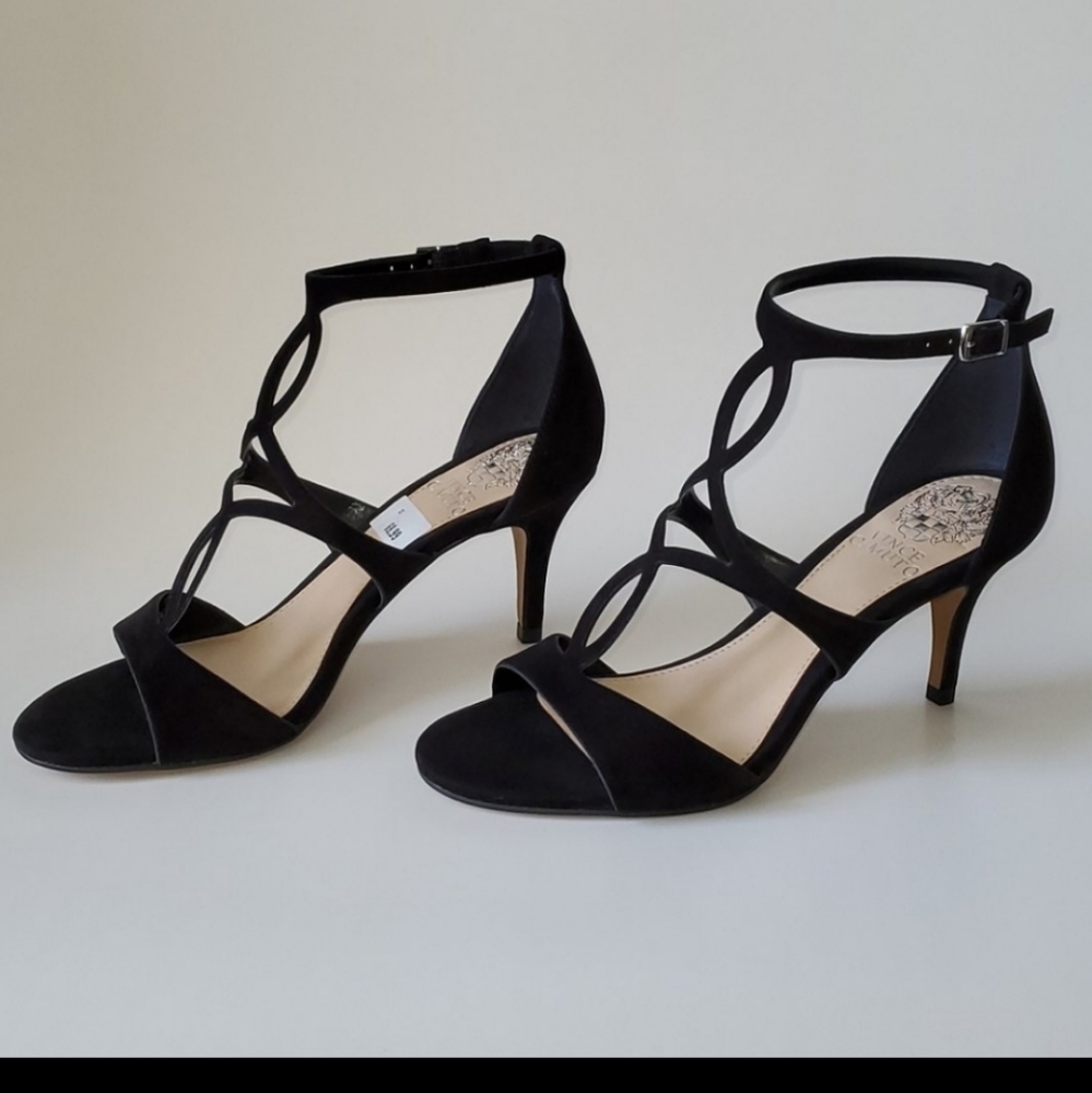 NWT VINCE CAMUTO HEELS
